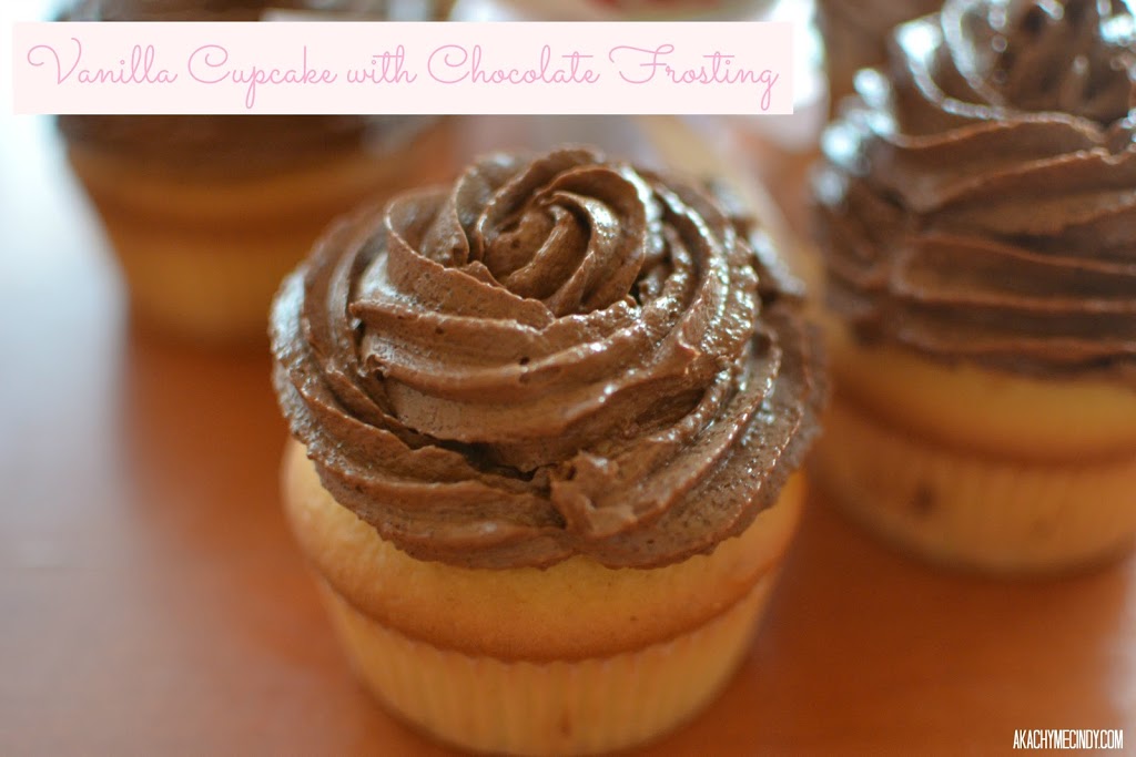 Vanilla Cupcakes With Chocolate Frosting